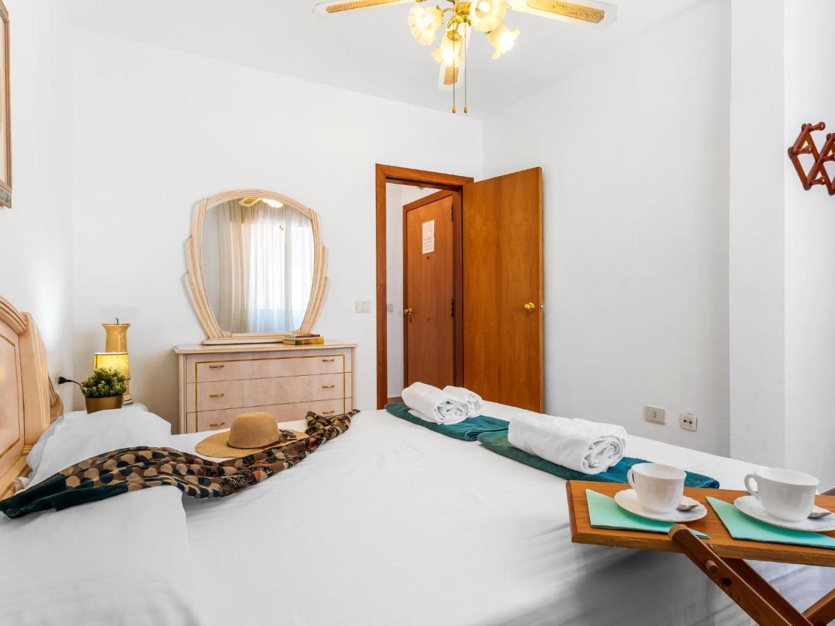 1 1 Beautiful Seafront With Balcony And Wifi Apartment Los Cristianos  Exterior photo